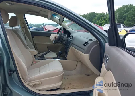 2006 Ford Fusion Se z USA, uszkodzony, nr VIN 3FAFP07186R110829